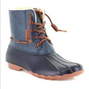 seven7 jhawk fleece lined duck boot